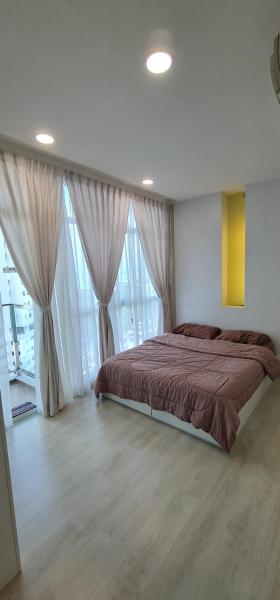 Straits Garden Suites